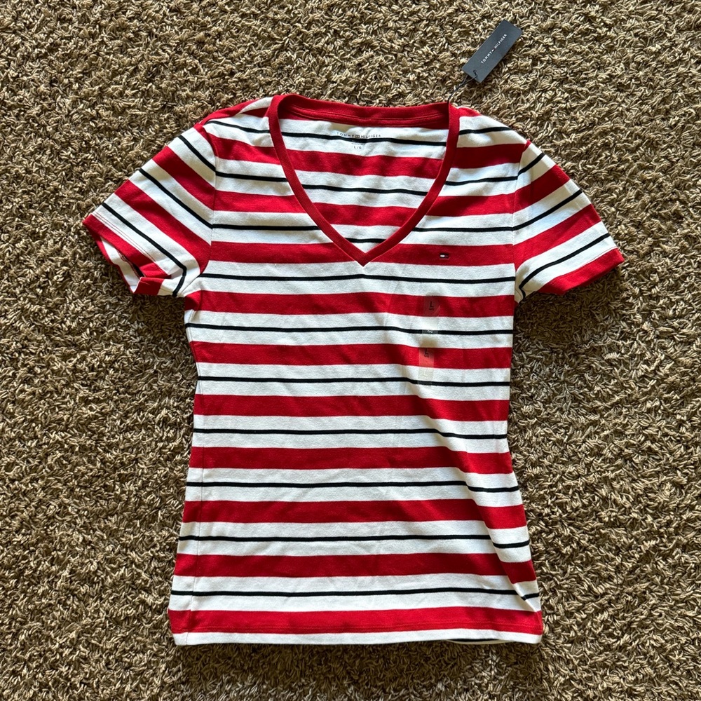 NWT Tommy Hilfiger Women’s Striped V-Neck T-Shirt Size Large